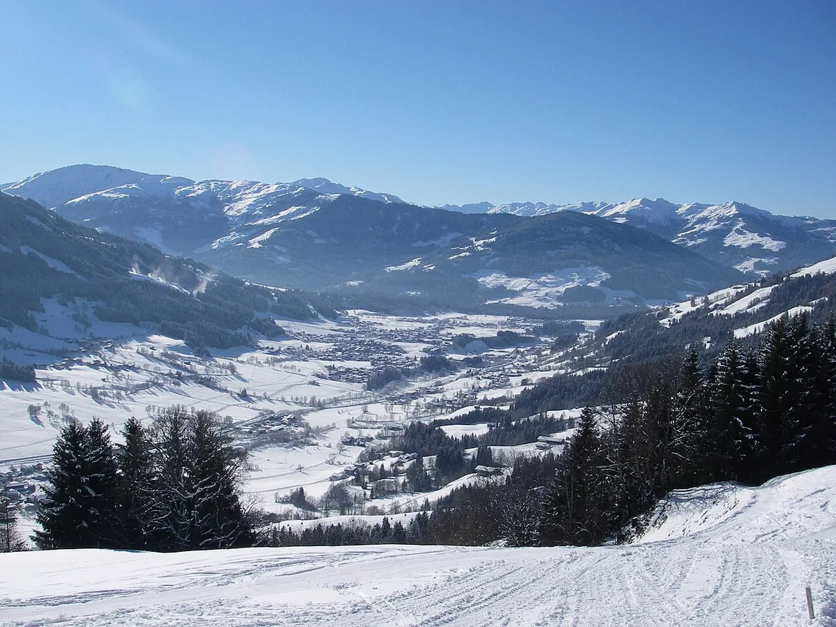 Brixen im Thale, Autriche. Photo : Jean & Nathalie (CC BY 2.0) ; redimensionnée et convertie en WebP.