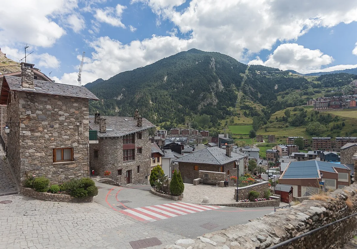 Canillo, Andorre. Photo : Luis Miguel Bugallo Sánchez (Lmbuga) (CC BY-SA 3.0) ; redimensionnée et convertie en WebP.