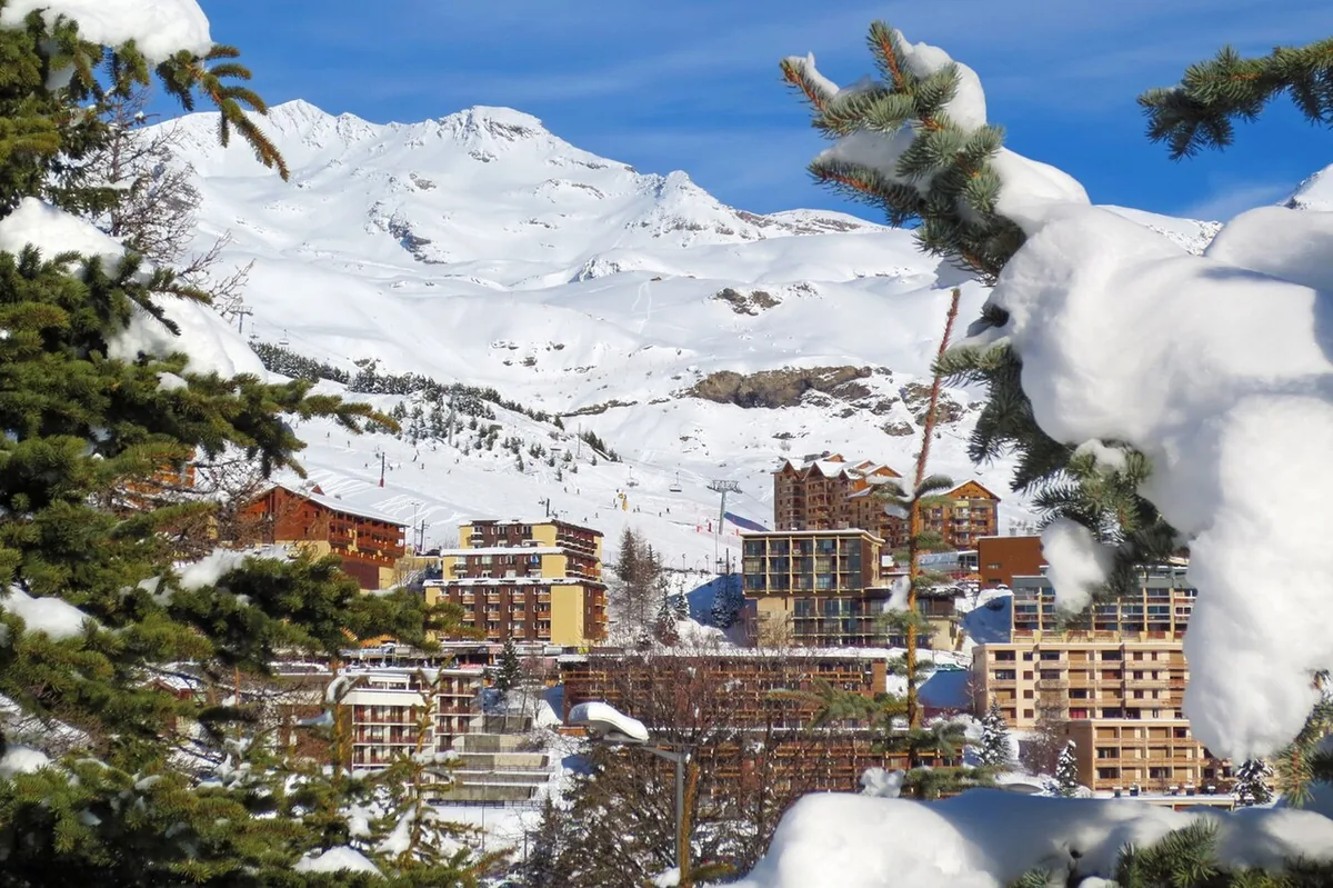 Orcières Merlette, France. Photo : Guillaume La Sala (CC BY-SA 4.0) ; redimensionnée et convertie en WebP.