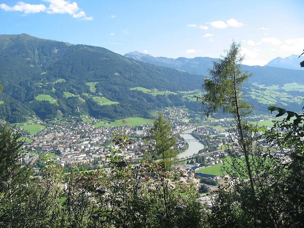 Schwaz, Autriche. Photo : Wolfgang H. Wögerer, Wien (CC BY 3.0) ; redimensionnée et convertie en WebP.
