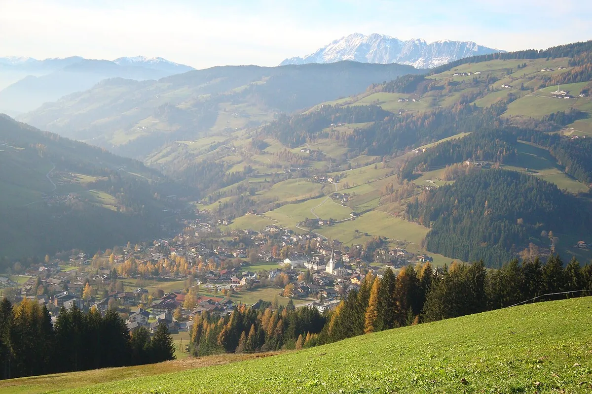 Wagrain, Autriche. Photo : Mapper 07 (CC BY-SA 3.0) ; redimensionnée et convertie en WebP.